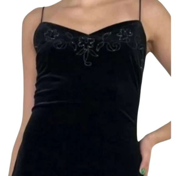 Dave & Johnny Long Black Velvet Evening Gown Sz 7/8